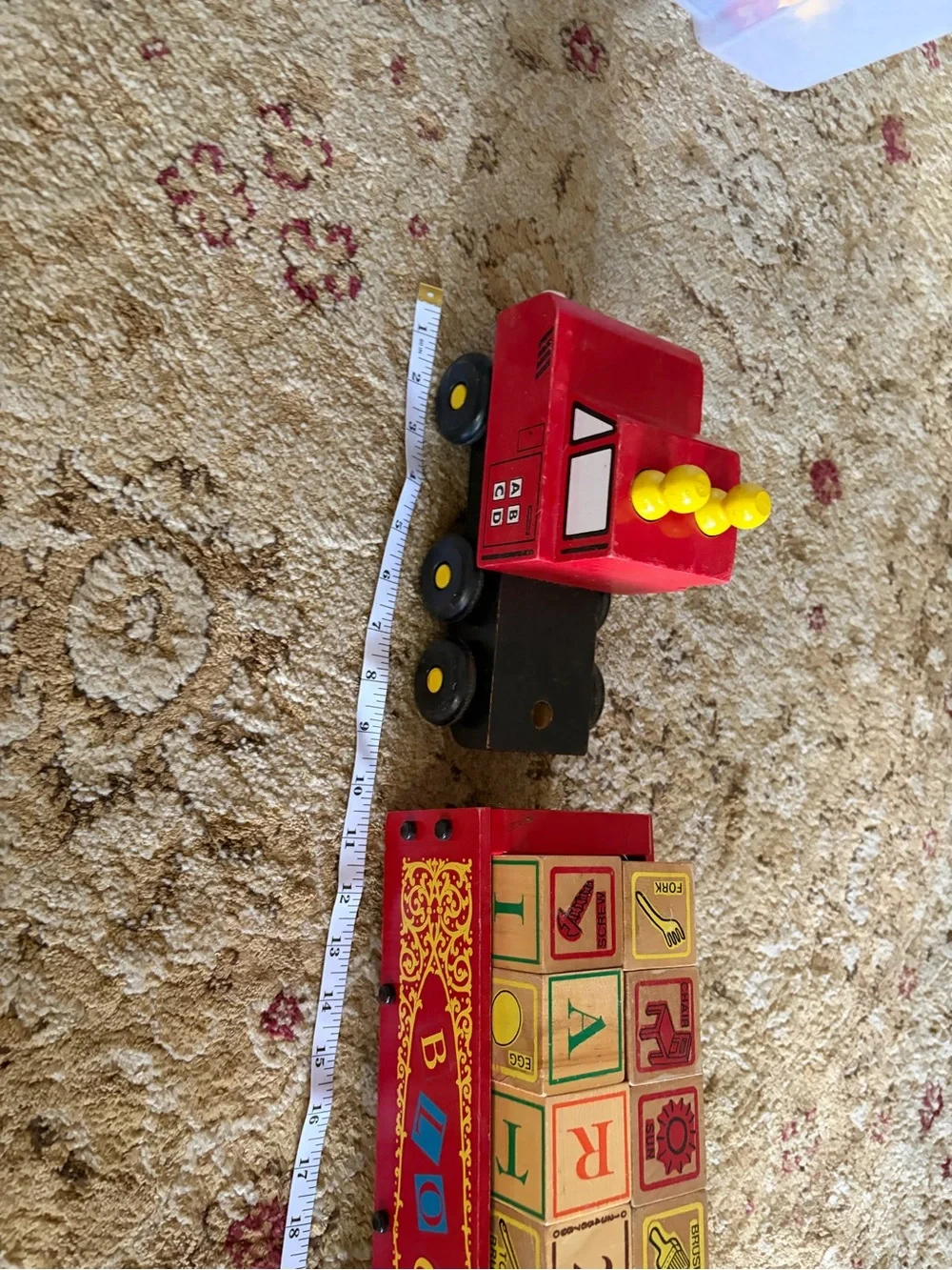 Vintage Montgomery Schoolhouse Inc. Classic Wooden Truck Toy w/ ABC blocks 1978